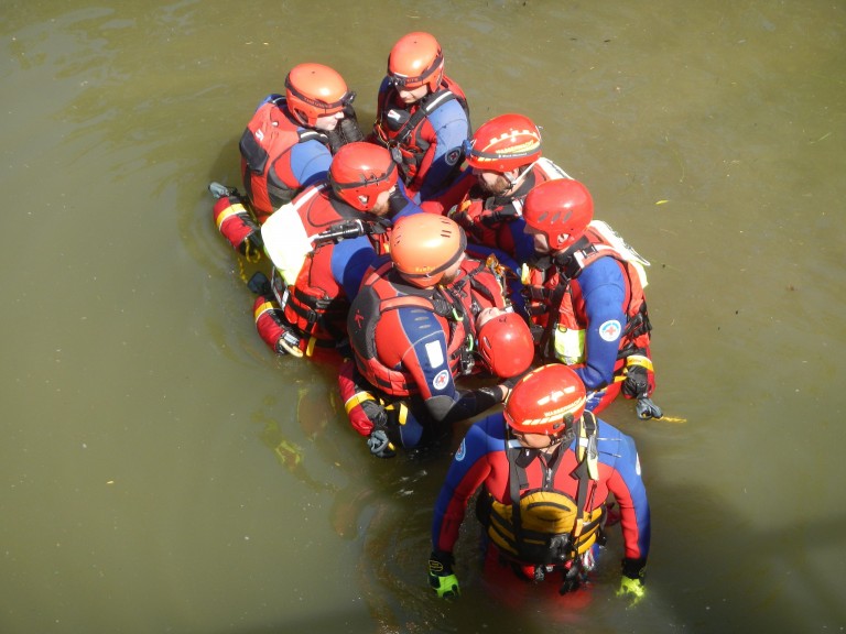 Fließwasserretterausbildung